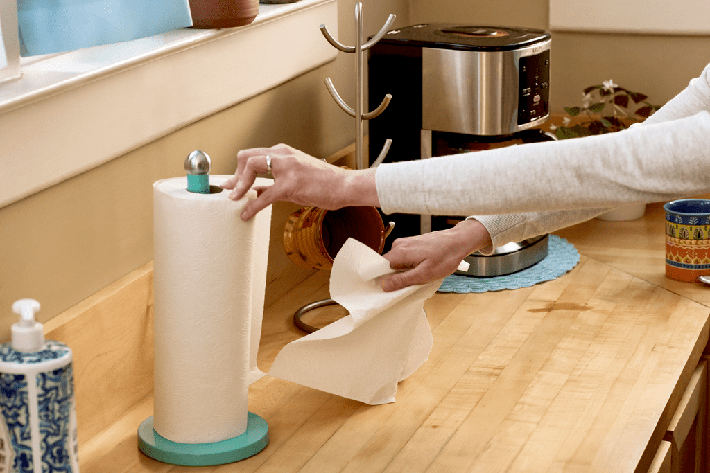 Sparkle Pick-A-Size Paper Towels - White, 2 Double Rolls = 4 Regular Rolls, 126 2-Ply Sheets Per Roll